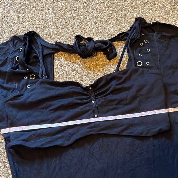 Black Dress - Picture 11 of 14